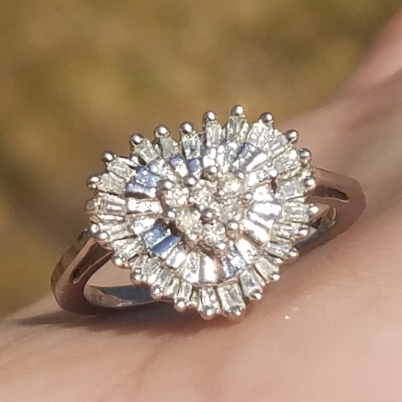 Jewelry - 14k Solid White Gold Diamond Heart Ring